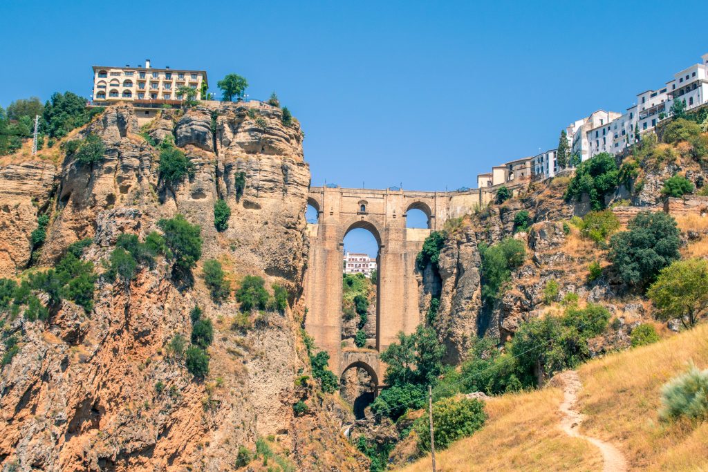 ronda puente nuevo