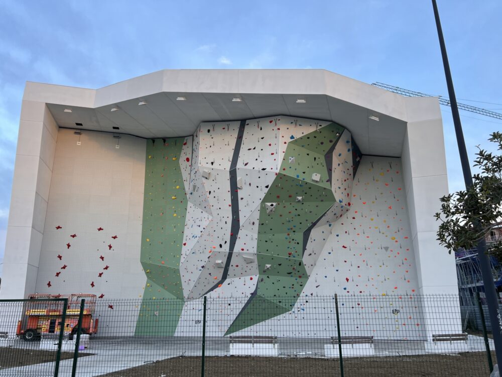 estepona climbing wall